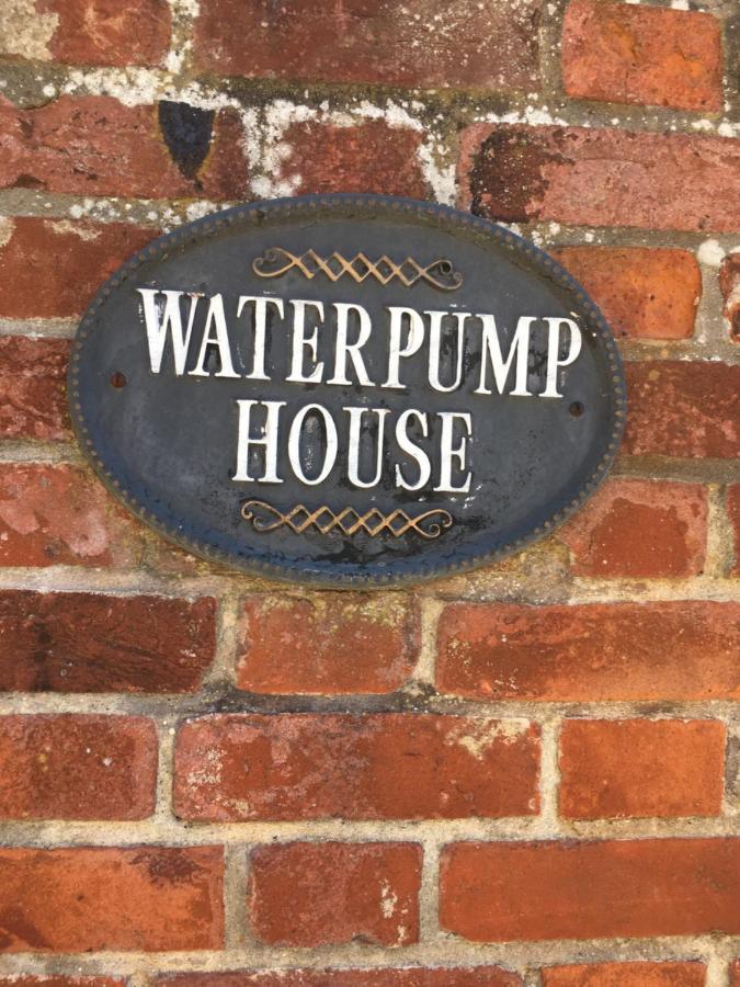1 Water Pump House Apartment Bury St. Edmunds Екстериор снимка